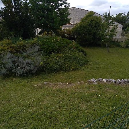 Gîte climatisé *** Le Pigeonnier Pons Esterno foto